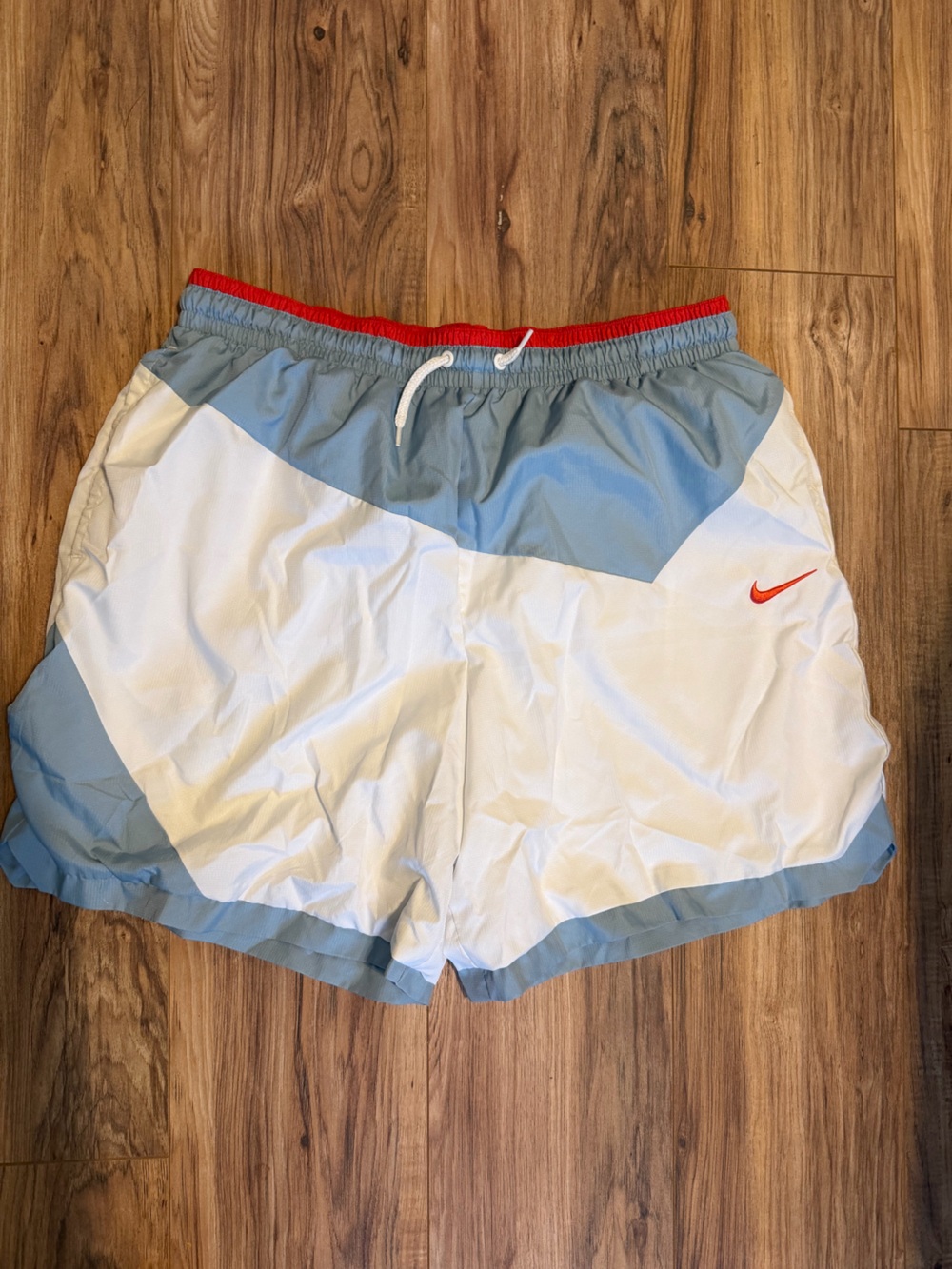 Nike Men’s White, Light Blue & Red basketball shorts size xxl
